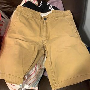 American Eagle Men’s khaki shorts